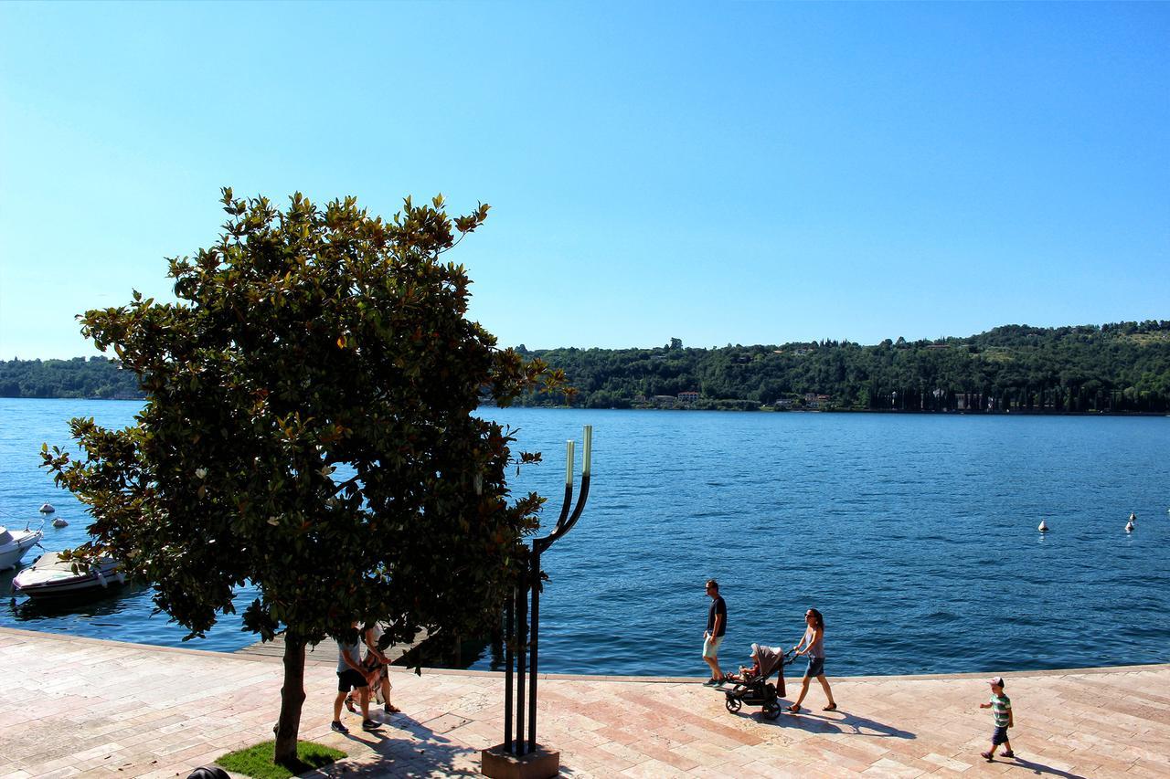 Romantic Benaco Salo Bagian luar foto